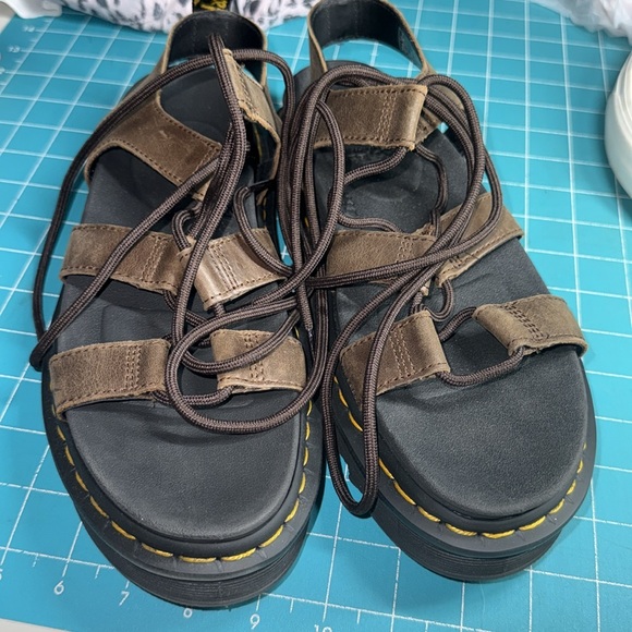 Dr. Martens Nartilla Flatform Sandals Soft Wair Comfortable Lace Up Boho Size 9 - Picture 2 of 11